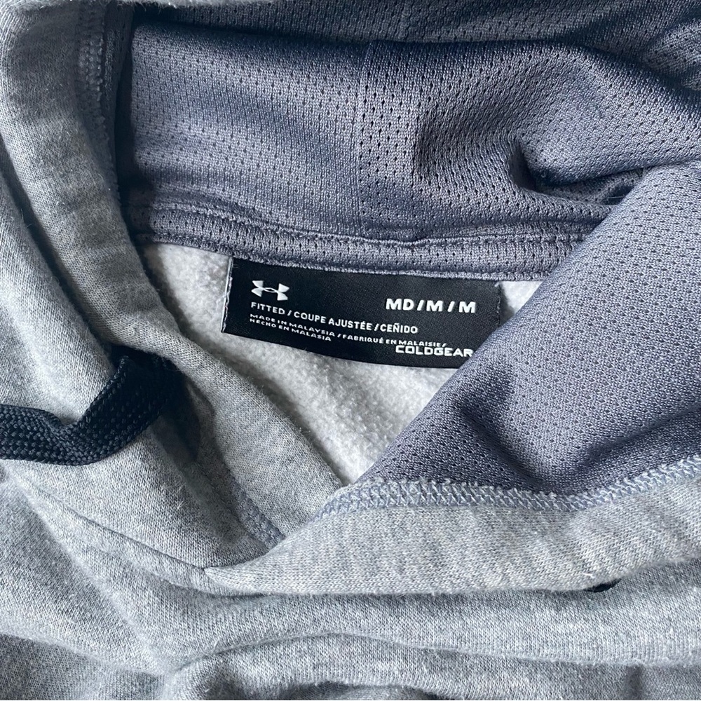 Under Armour Basic Grey And Black Pullover Hoodie… - image 3
